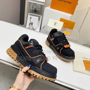 Louis Vuitton Trainer's MONOGRAM 2023 MAXI