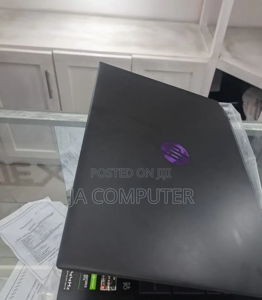 New Laptop HP Pavilion 15 8GB AMD Ryzen 5 SSD 512GB