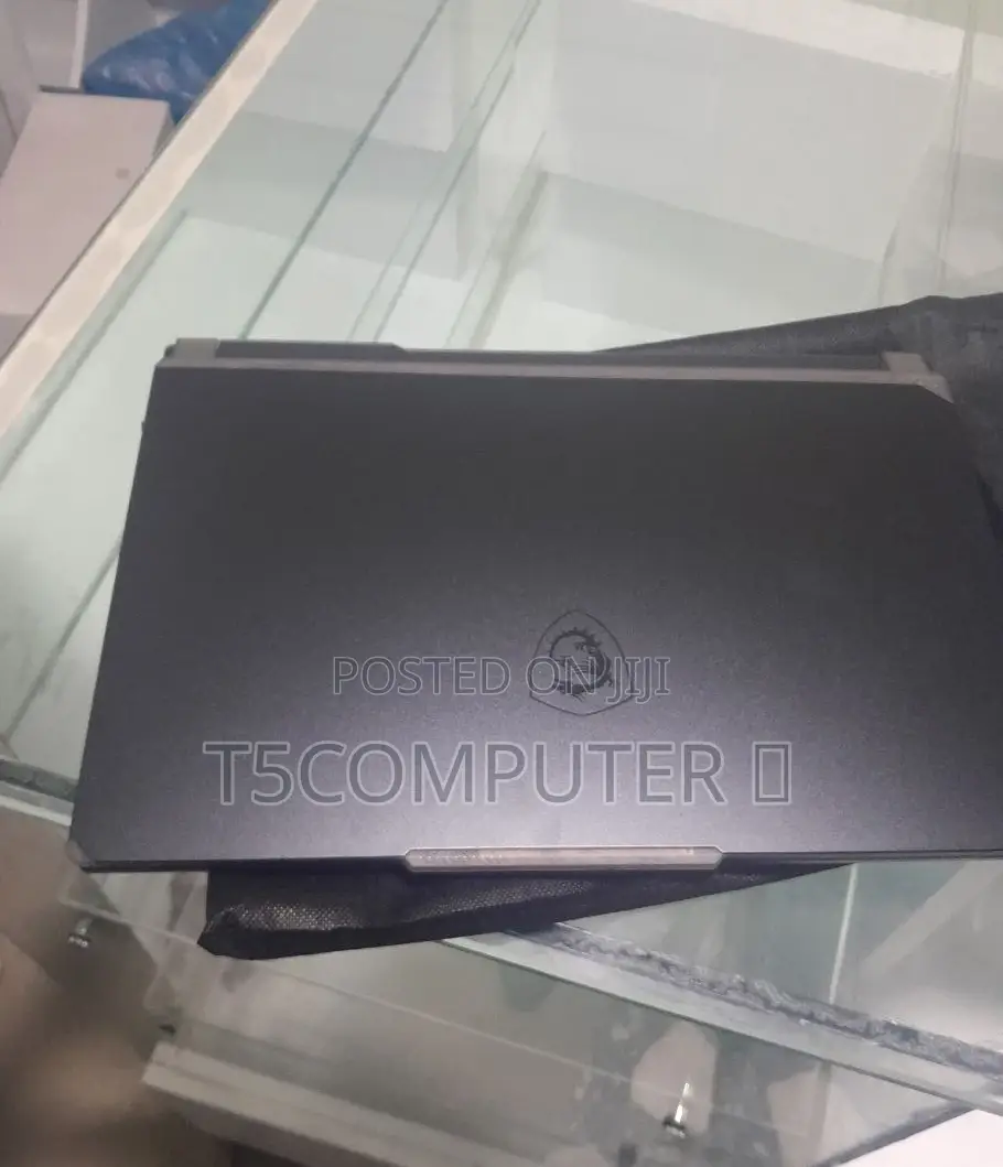 New Laptop MSI Pulse GL66 16GB Intel Core I7 SSD 512GB