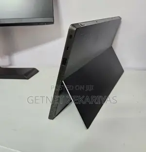 New Laptop Microsoft Surface 2GB Intel Core I3 SSD 32GB