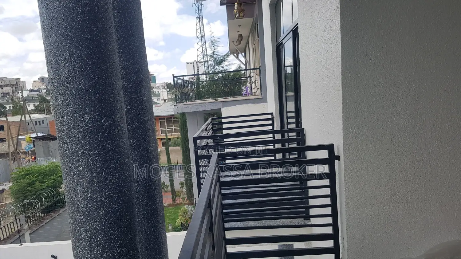 Furnished 8bdrm Townhouse/Terrace in አያት ከአያት አደባባይ አካባቢ, Yeka