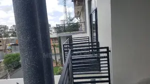 Furnished 8bdrm Townhouse/Terrace in አያት ከአያት አደባባይ አካባቢ, Yeka