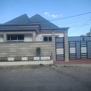 4bdrm Villa in Addis Abeba, Bole for sale