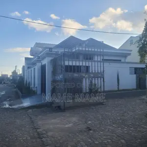 4bdrm Villa in Addis Abeba, Bole for sale