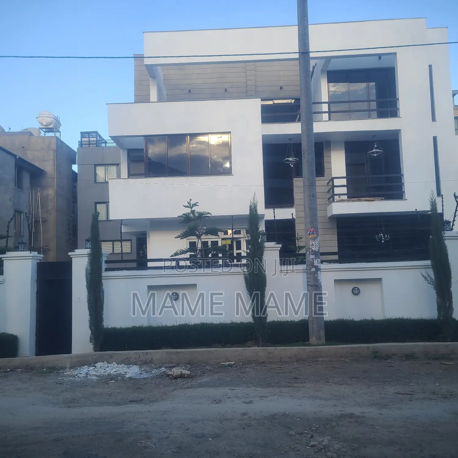 10bdrm House in Addis Abeba, Bole for sale