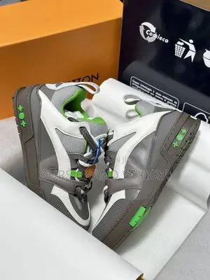 Louis Vuitton LV Luxury Sneakers Master Quality 
Shoes