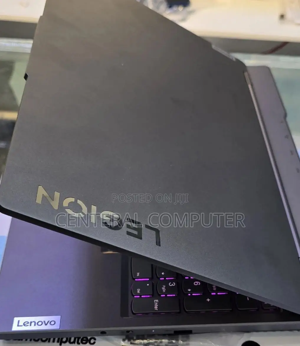 New Laptop Lenovo Legion 5i 16GB Intel Core I7 SSD 2T
