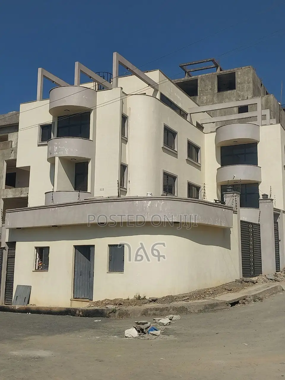 5bdrm House in Cmc ተራራ ላይ ሁሉም ከተማዋን, Bole for sale