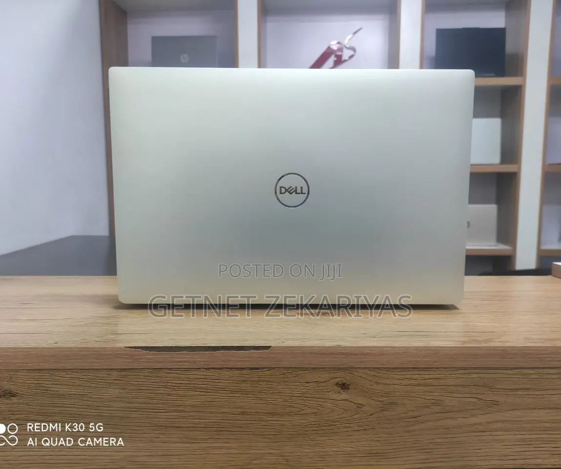 New Laptop Dell XPS 15 32GB Intel Core I7 SSD 512GB