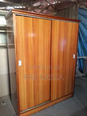 ተንሸራታች 1.50 ቁም ሳጥን 4