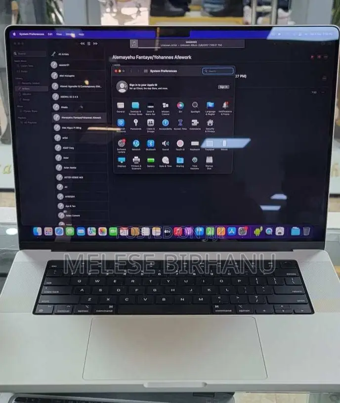 New Laptop Apple MacBook Pro 2021 M1 32GB Intel Core I7 SSD 512GB