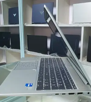 New Laptop HP EliteBook 850 G8 8GB Intel Core I5 SSD 512GB