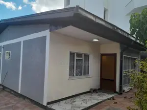 4bdrm Villa in የአያት ቪላ የታደሰ 290 ካሬ, Bole for sale