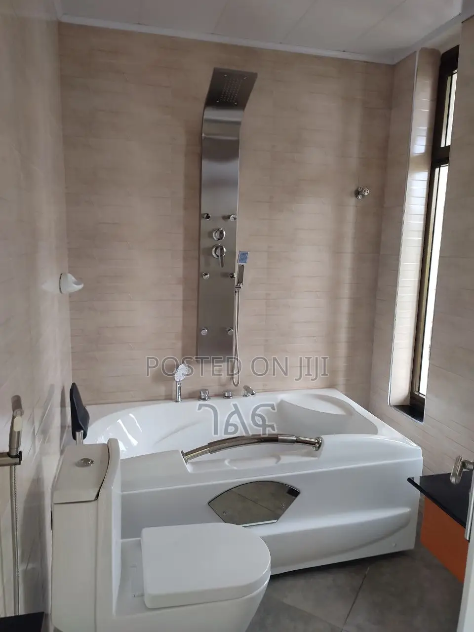 3bdrm Apartment in ካዛንቺስ ቅንጡ አፓርትመንት, Bole for sale