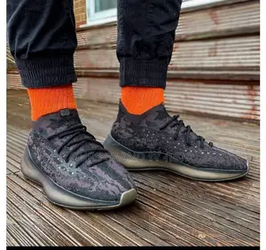 Origional Adidas Yezzy Casual Wear Shoes