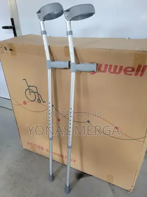Crutches Suitable for Old People, Lame People (Silver) (2)