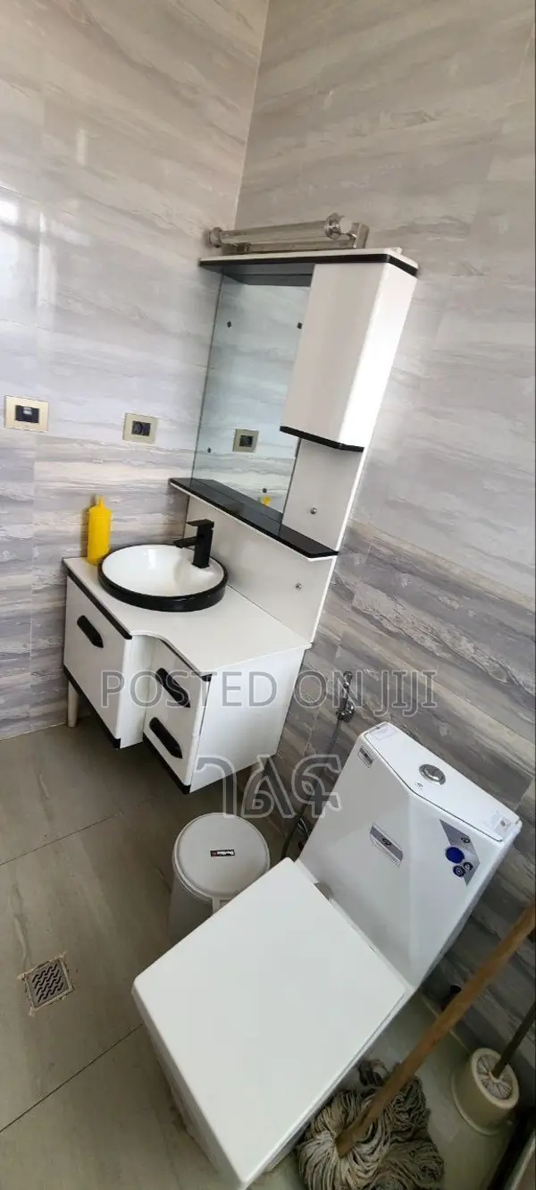 3bdrm Apartment in ሳሚት ፍየል ቤት ቅንጡ, Bole for sale