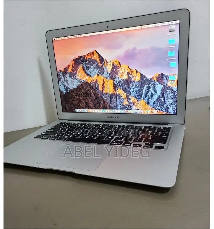 New Laptop Apple MacBook Air 2015 8GB Intel Core I5 SSD 128GB