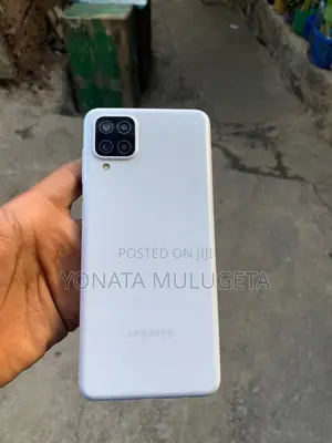 Samsung Galaxy A12 64 GB White