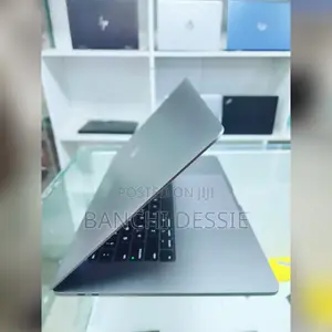 New Laptop Apple MacBook Air 2019 32GB Intel Core I7 SSD 512GB