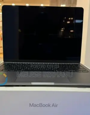 New Laptop Apple MacBook Air 2022 M2 8GB Intel Core I7 SSD 512GB