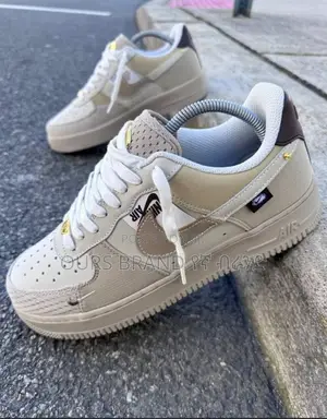High Nike Air Force 1 Low Cut Shoes