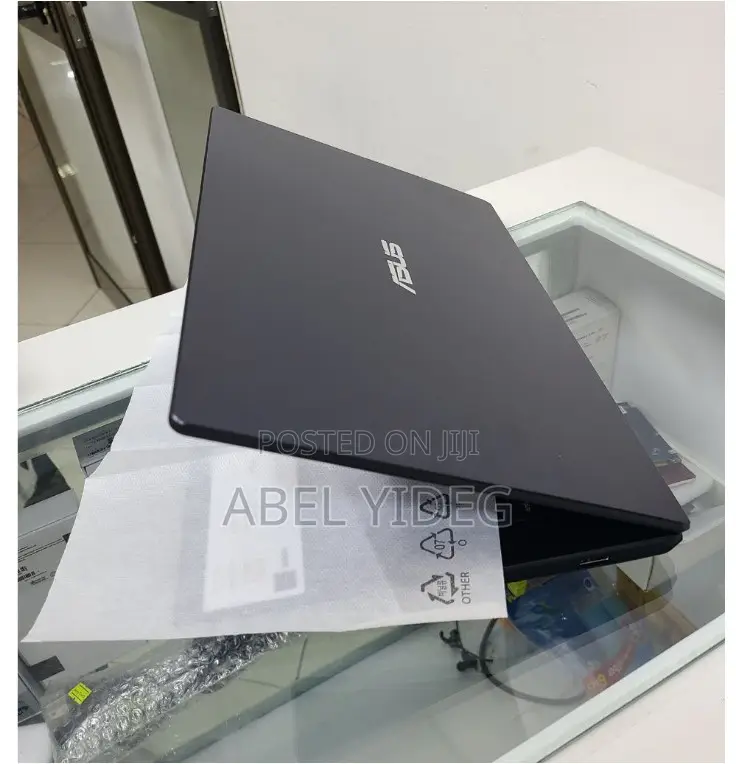 New Laptop Asus VivoBook 15 X505BA 4GB Intel Celeron SSD 256GB