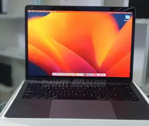 New Laptop Apple MacBook Pro 2017 8GB Intel Core I5 SSD 128GB