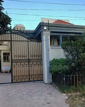 Furnished 5bdrm Villa in አአ, Bole for sale