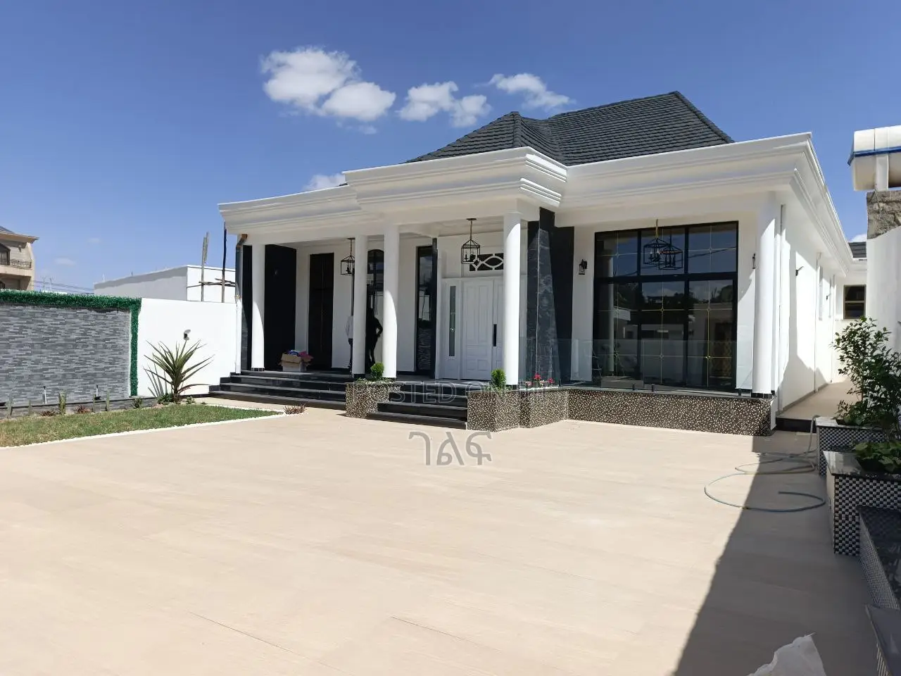 3bdrm Villa in ብስራተ ገብርኤ ቅንጡ ቪላ, Nifas Silk-Lafto for sale