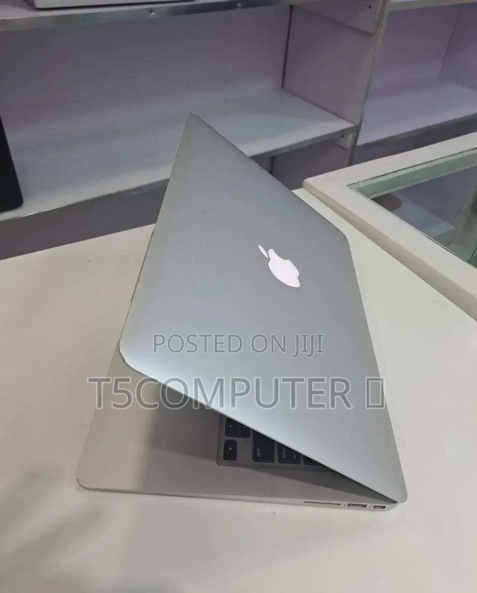 New Laptop Apple MacBook Air 2017 8GB Intel Core I5 SSD 256GB