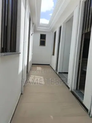 Furnished 3bdrm Villa in Bisrat Gabre'El, Kirkos for sale