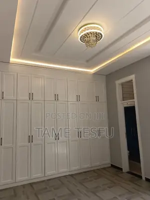 Furnished 3bdrm Villa in Bisrat Gabre'El, Kirkos for sale