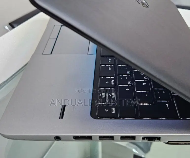 New Laptop HP EliteBook 820 G1 8GB Intel Core I5 HDD 500GB