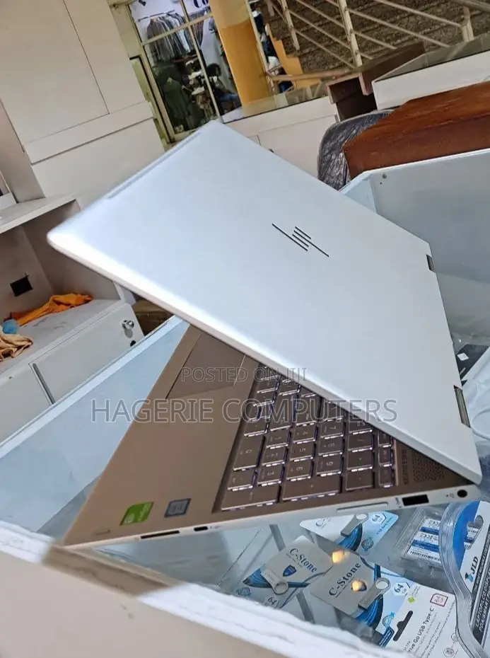 Laptop HP Envy X360 8GB Intel Core I5 SSD 512GB