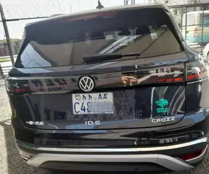 New Volkswagen ID.6 2022 Blue