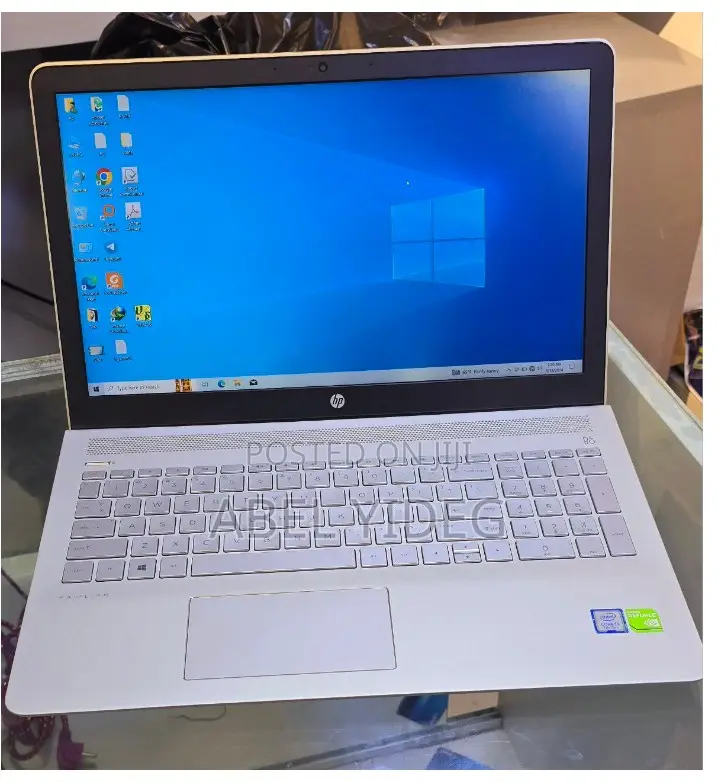 New Laptop HP Pavilion 15 8GB Intel Core I5 SSD 500GB