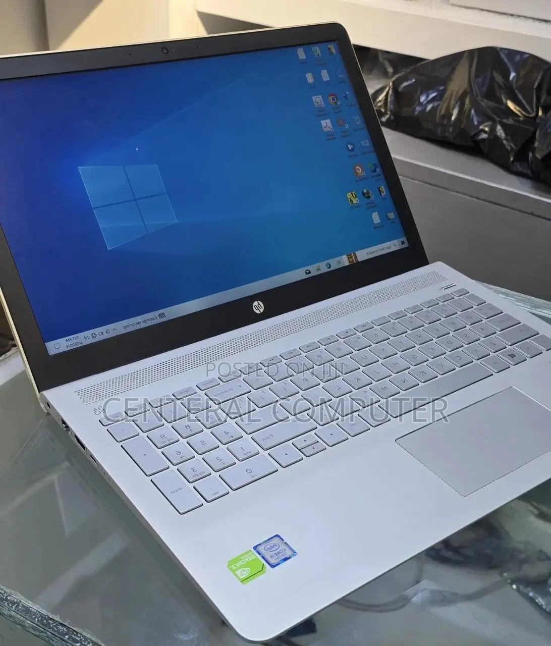 New Laptop HP Pavilion 10 16GB Intel Core i7 SSD 512GB