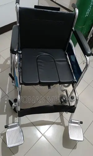 Folding Commode Wheelchair _Bucket Shaped Commode Pot
