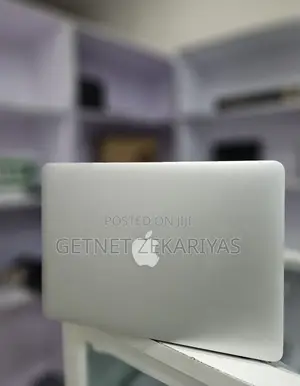 New Laptop Apple MacBook Air 2017 8GB Intel Core I5 SSD 128GB