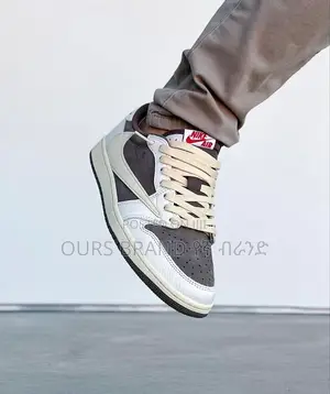 Air Jordan 1 Low X Travis Scott "Reverse Mocha"