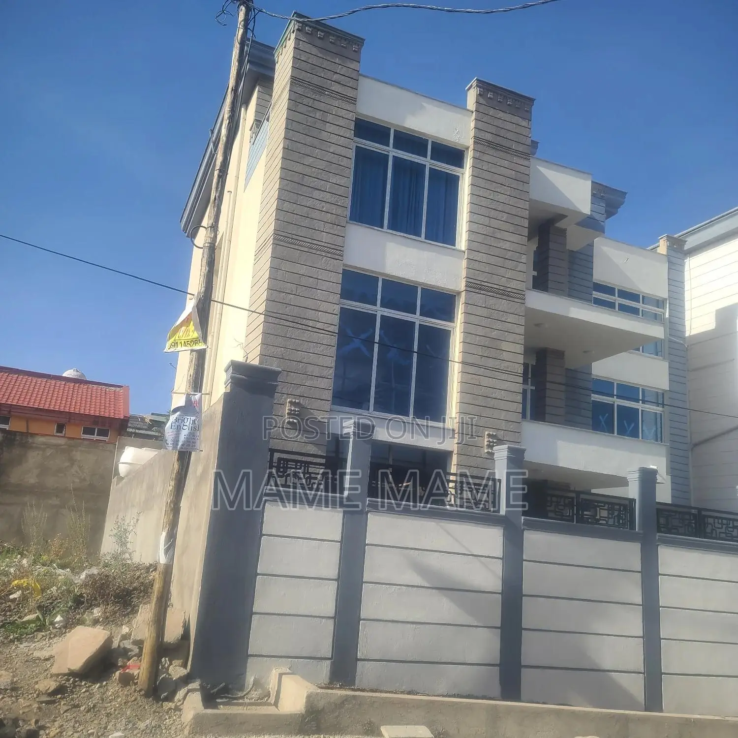 8bdrm House in Addis Abeba, Bole for sale