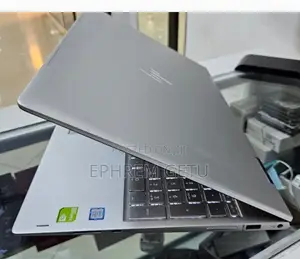 New Laptop HP Envy X360 8GB Intel Core I5 SSD 512GB