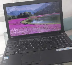 Laptop Toshiba Satellite C55 4GB Intel Celeron HDD 320GB