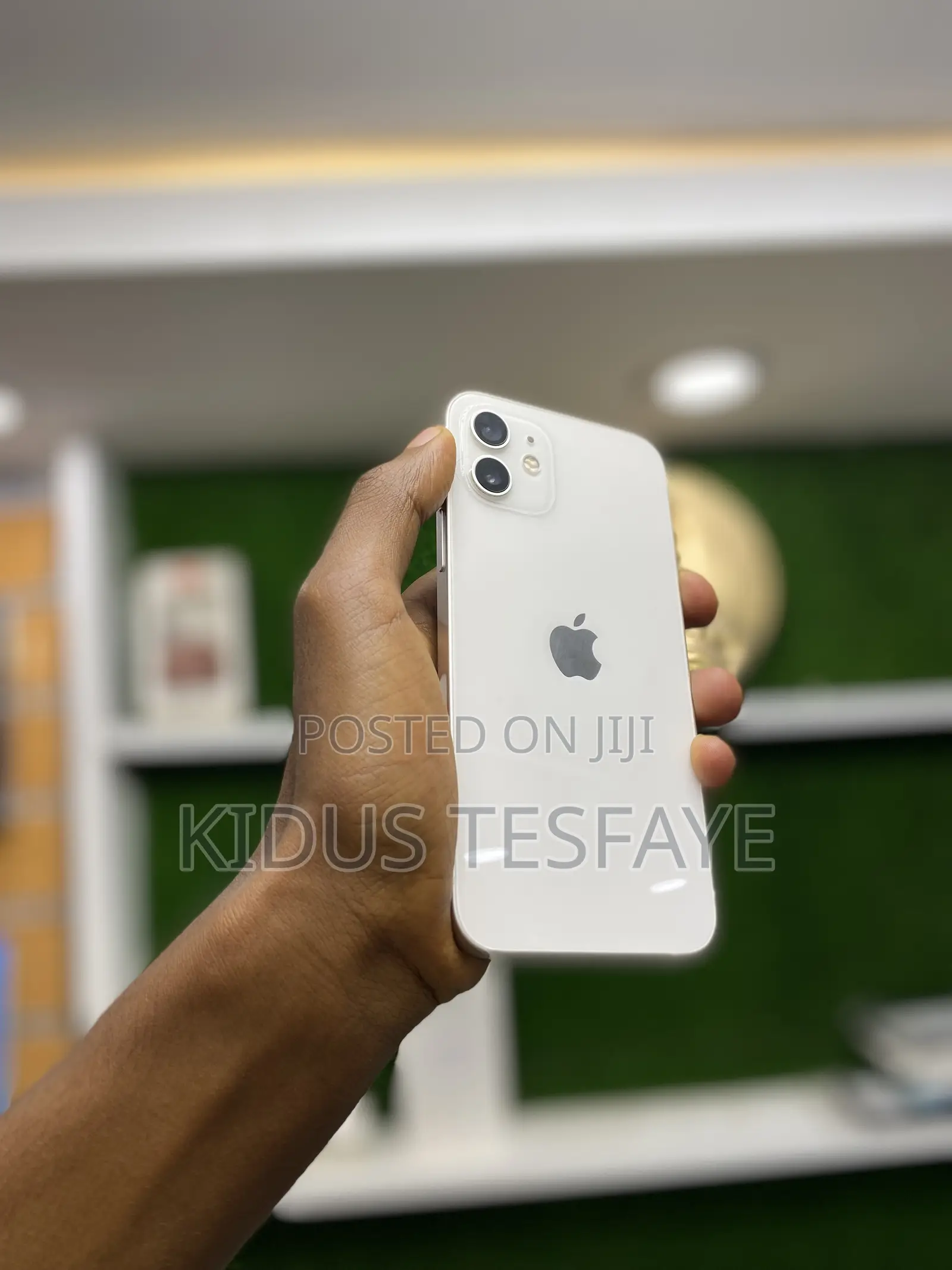 Apple iPhone 12 64 GB White