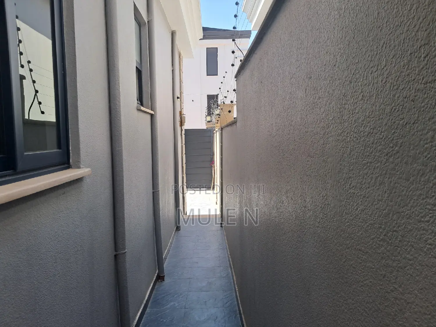 Furnished 3bdrm Villa in Figga Lideta, Bole for sale