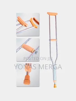 2 × Underarm Crutches With Soft Pads and Handles, Aluminum