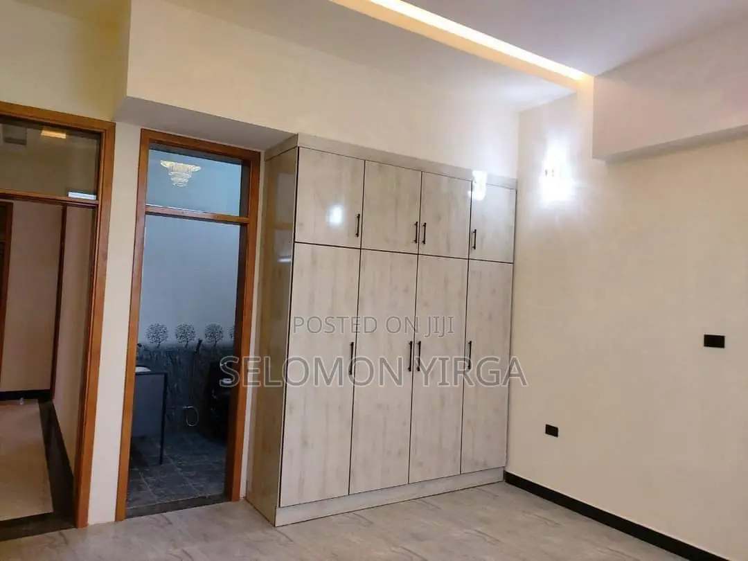 3bdrm Villa in Adis Abba, Bole for sale
