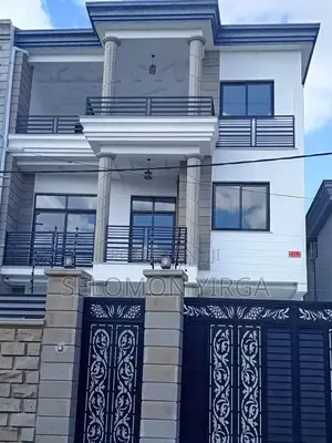 9bdrm House in Adis Abba, Bole for sale
