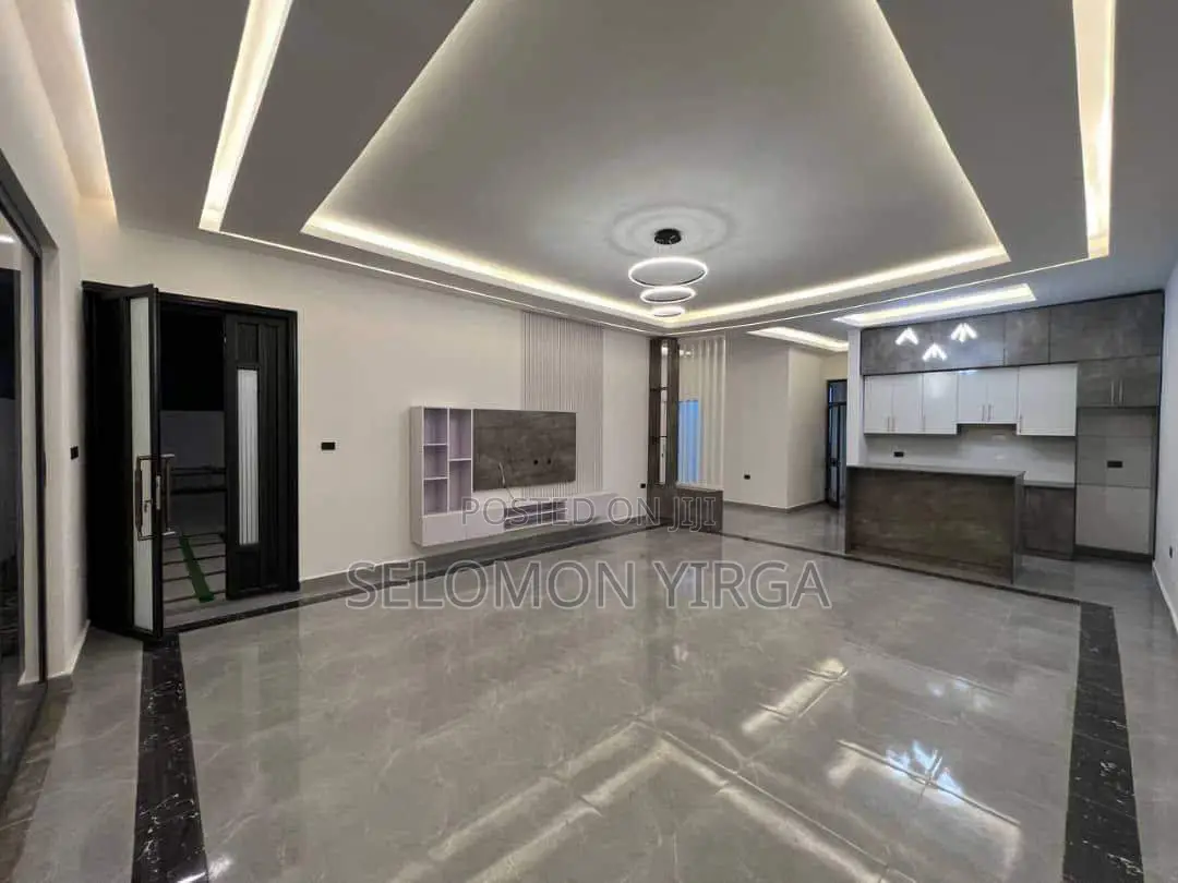 4bdrm House in Adis Abba, Bole for sale